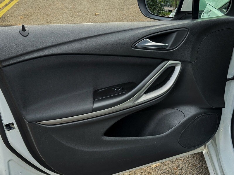 Used Vauxhall Astra 2018 for sale - 77681470: Photo 18