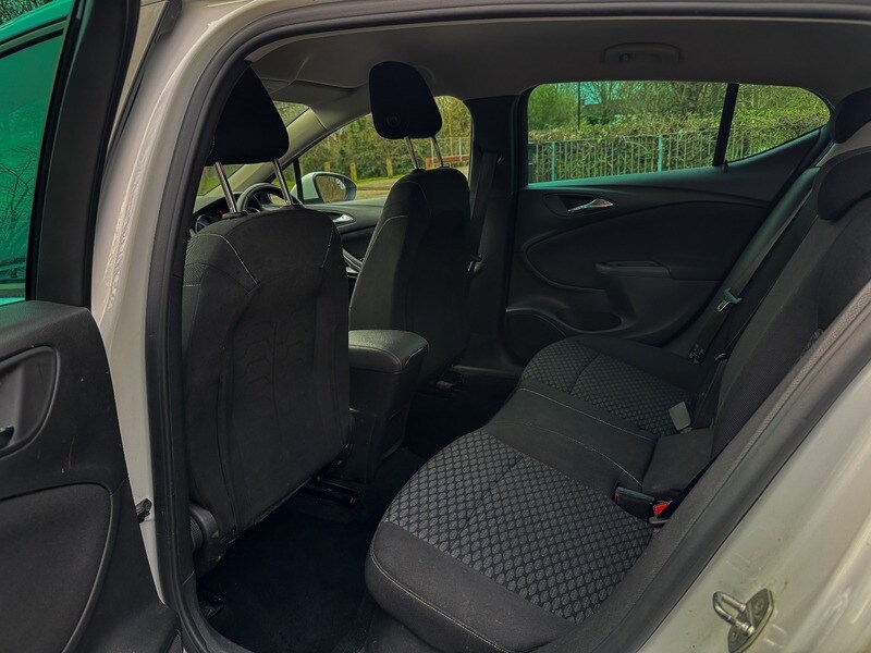 Used Vauxhall Astra 2018 for sale - 77681470: Photo 19