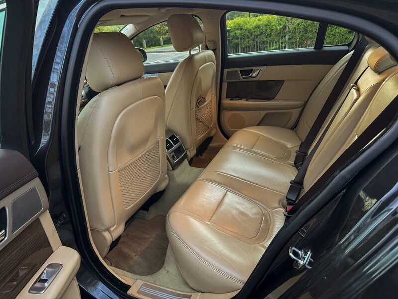 Used Jaguar XF 2013 for sale - 78168133: Photo 32