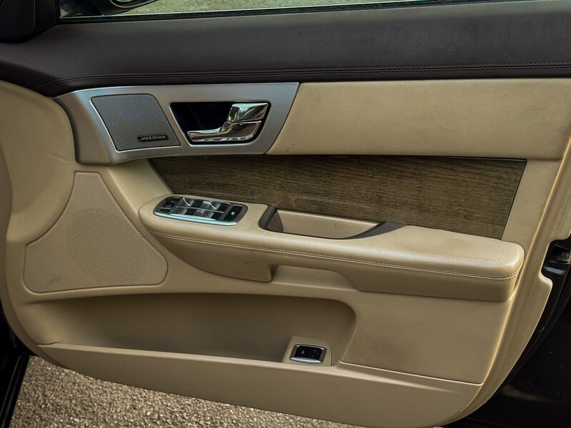 Used Jaguar XF 2013 for sale - 78168133: Photo 39