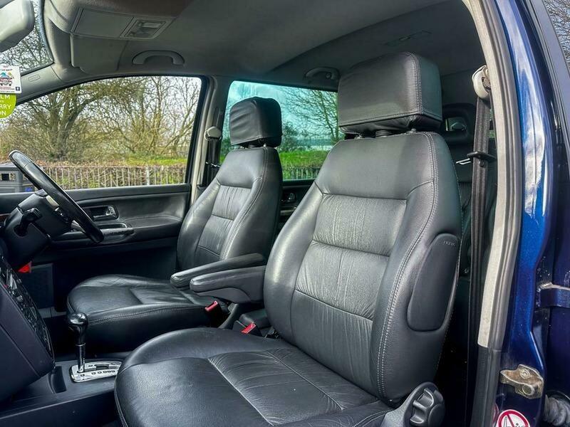 Used Ford Galaxy 2004 for sale - 77659730: Photo 17