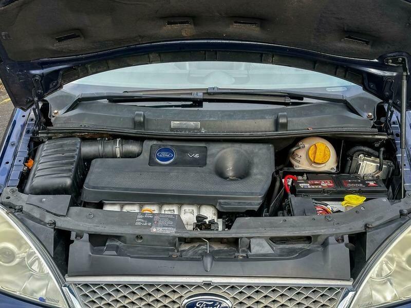 Used Ford Galaxy 2004 for sale - 77659730: Photo 31