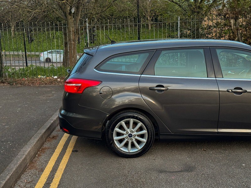 Used Ford Focus 2015 for sale - 78168129: Photo 17
