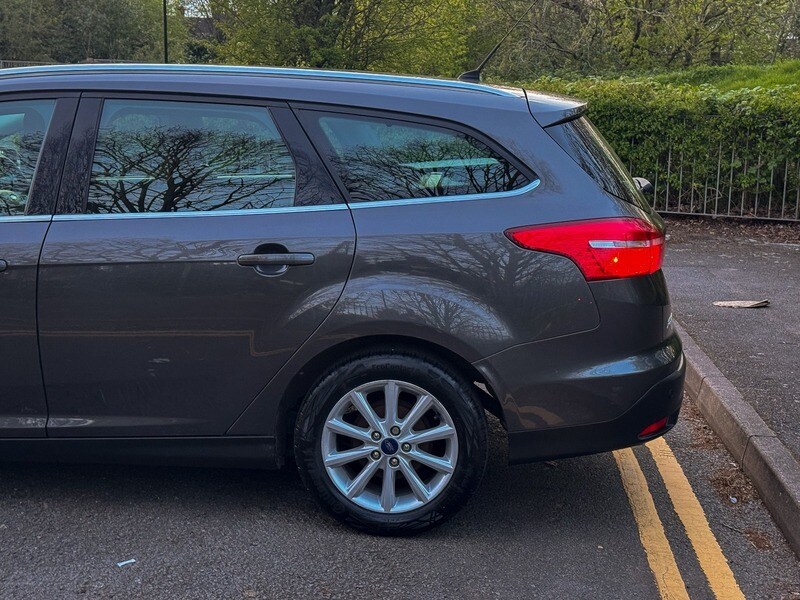 Used Ford Focus 2015 for sale - 78168129: Photo 9