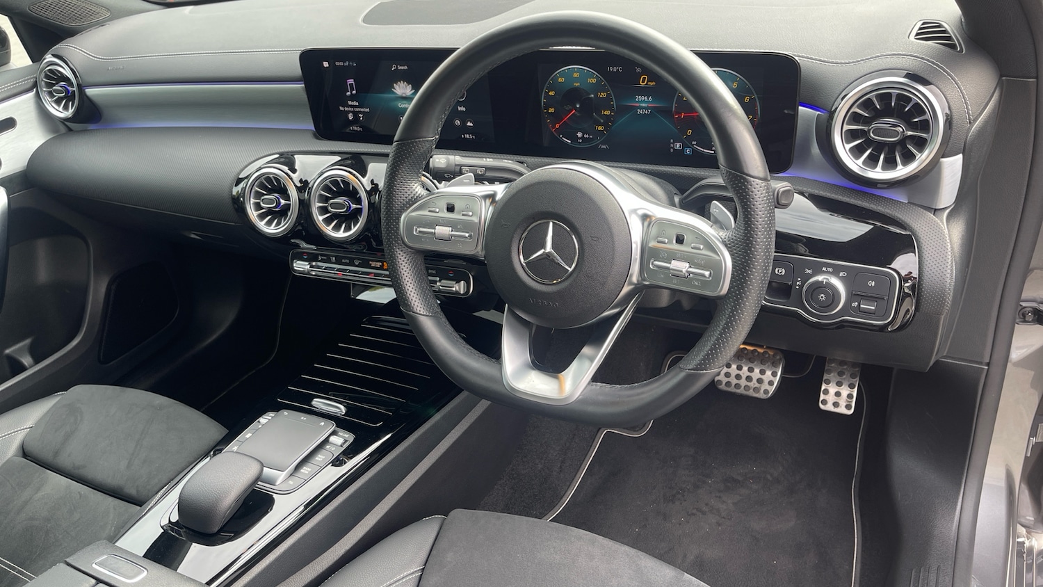 Used Mercedes-Benz A-Class 2021 for sale - 76127928: Photo 11