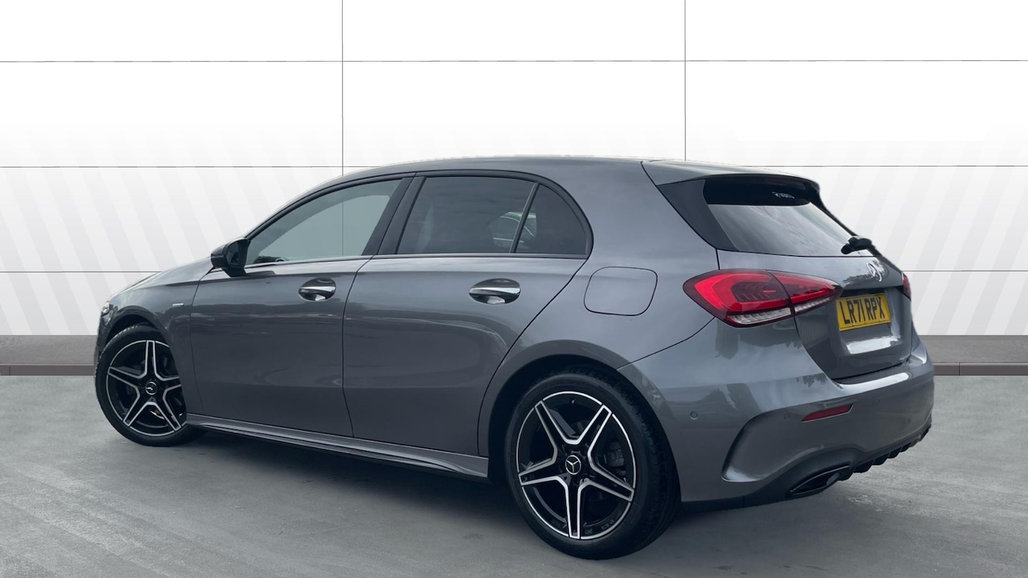 Used Mercedes-Benz A-Class 2021 for sale - 76127928: Photo 2