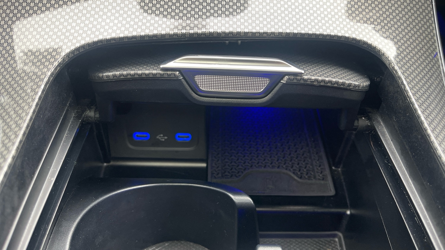 Used Mercedes-Benz C Class 2024 for sale - 78040182: Photo 38