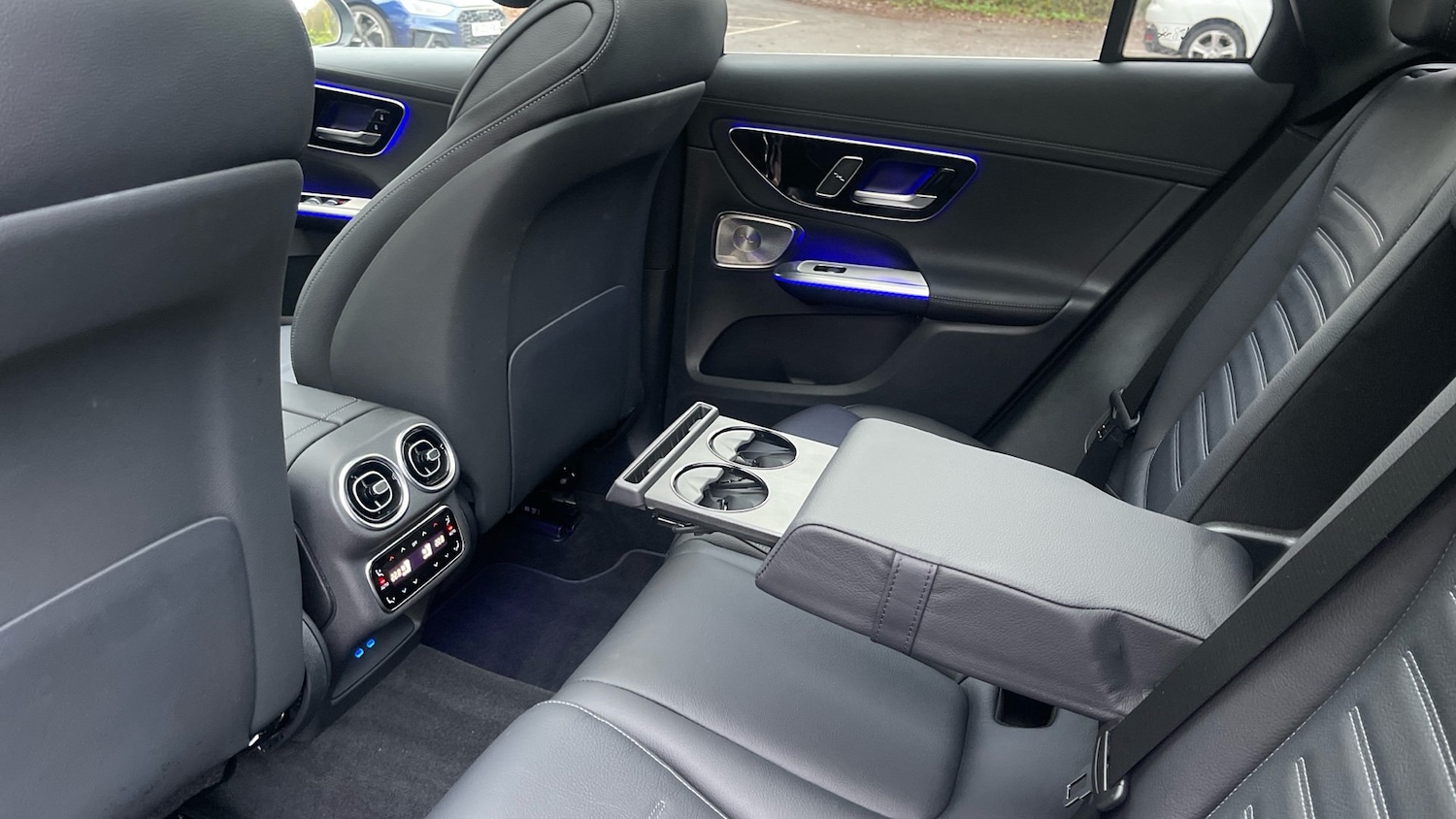 Used Mercedes-Benz GLC 2024 for sale - 77138460: Photo 30