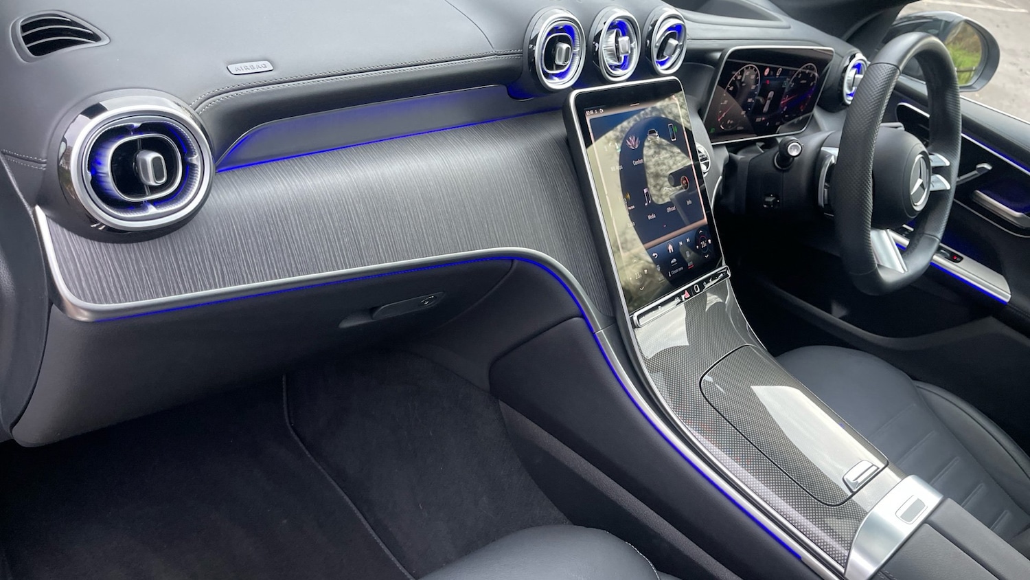 Used Mercedes-Benz GLC 2024 for sale - 77138460: Photo 32