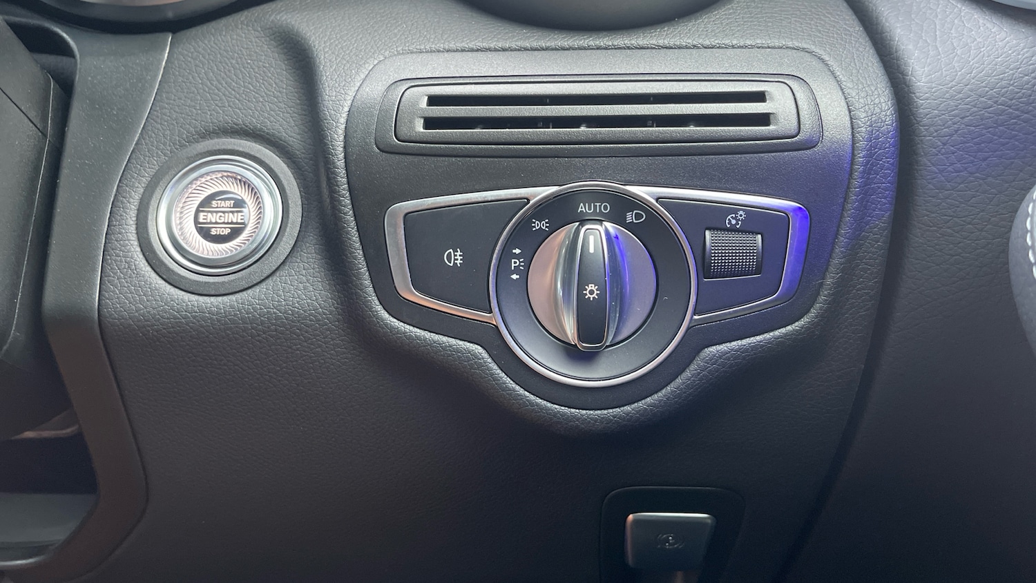 Used Mercedes-Benz GLC 2019 for sale - 77535815: Photo 38