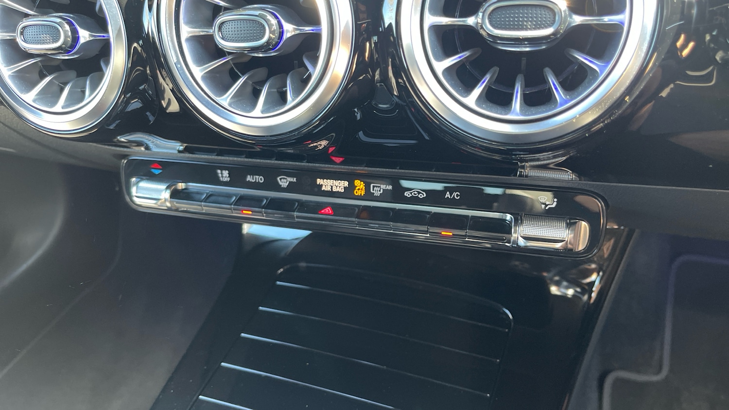 Used Mercedes-Benz A-Class 2023 for sale - 77988943: Photo 39