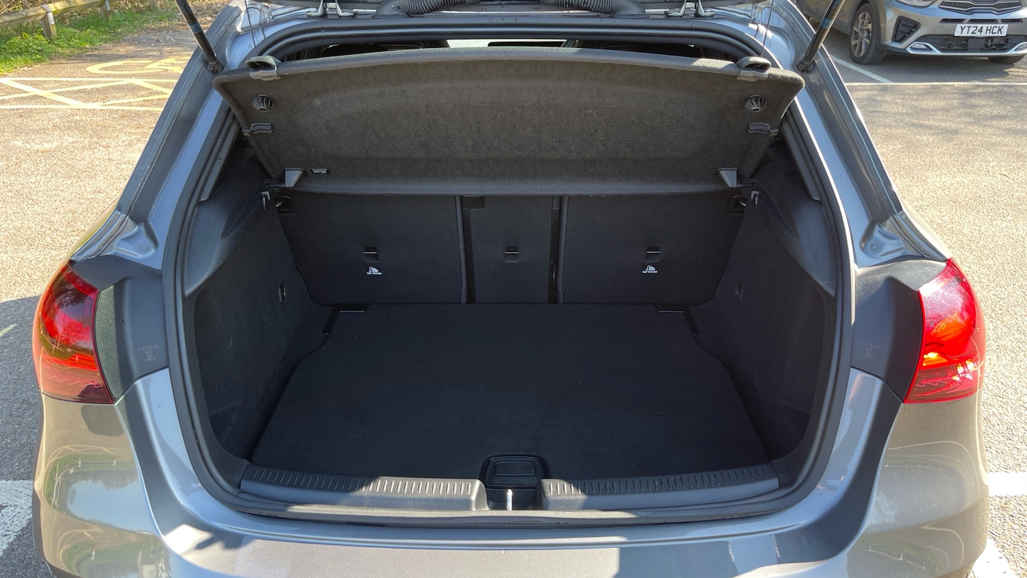 Used Mercedes-Benz A-Class 2023 for sale - 77988943: Photo 4