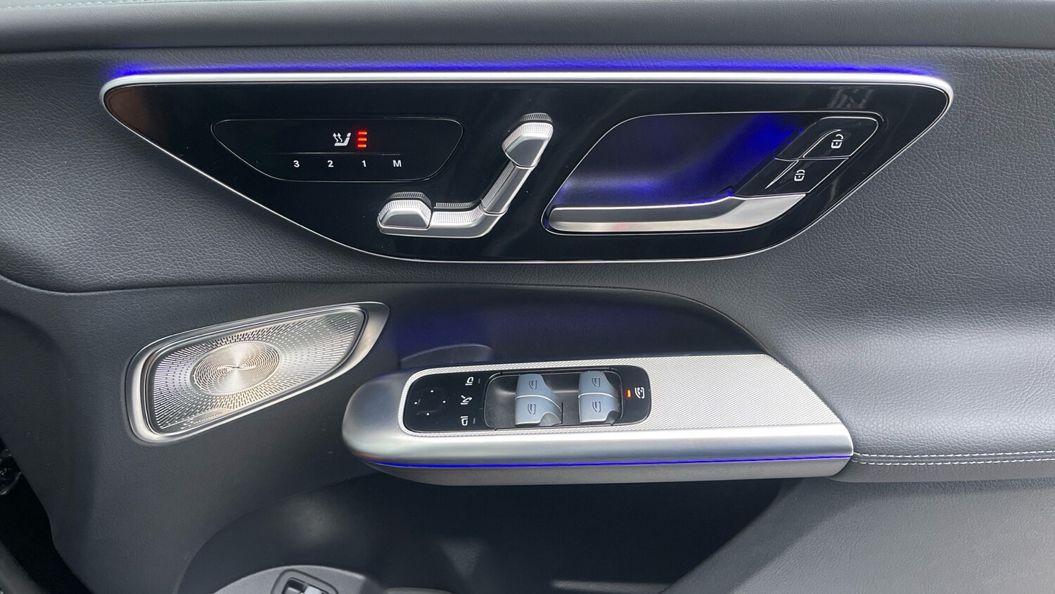 Used Mercedes-Benz GLC 2024 for sale - 76863730: Photo 36