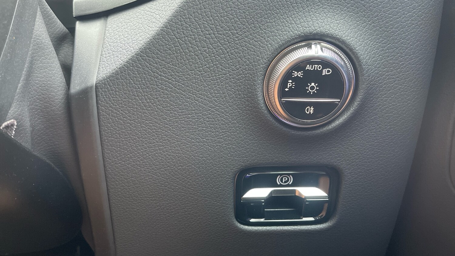 Used Mercedes-Benz GLC 2025 for sale - 77640043: Photo 38