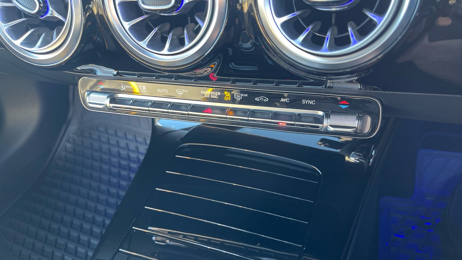 Used Mercedes-Benz CLA 2023 for sale - 76649534: Photo 39