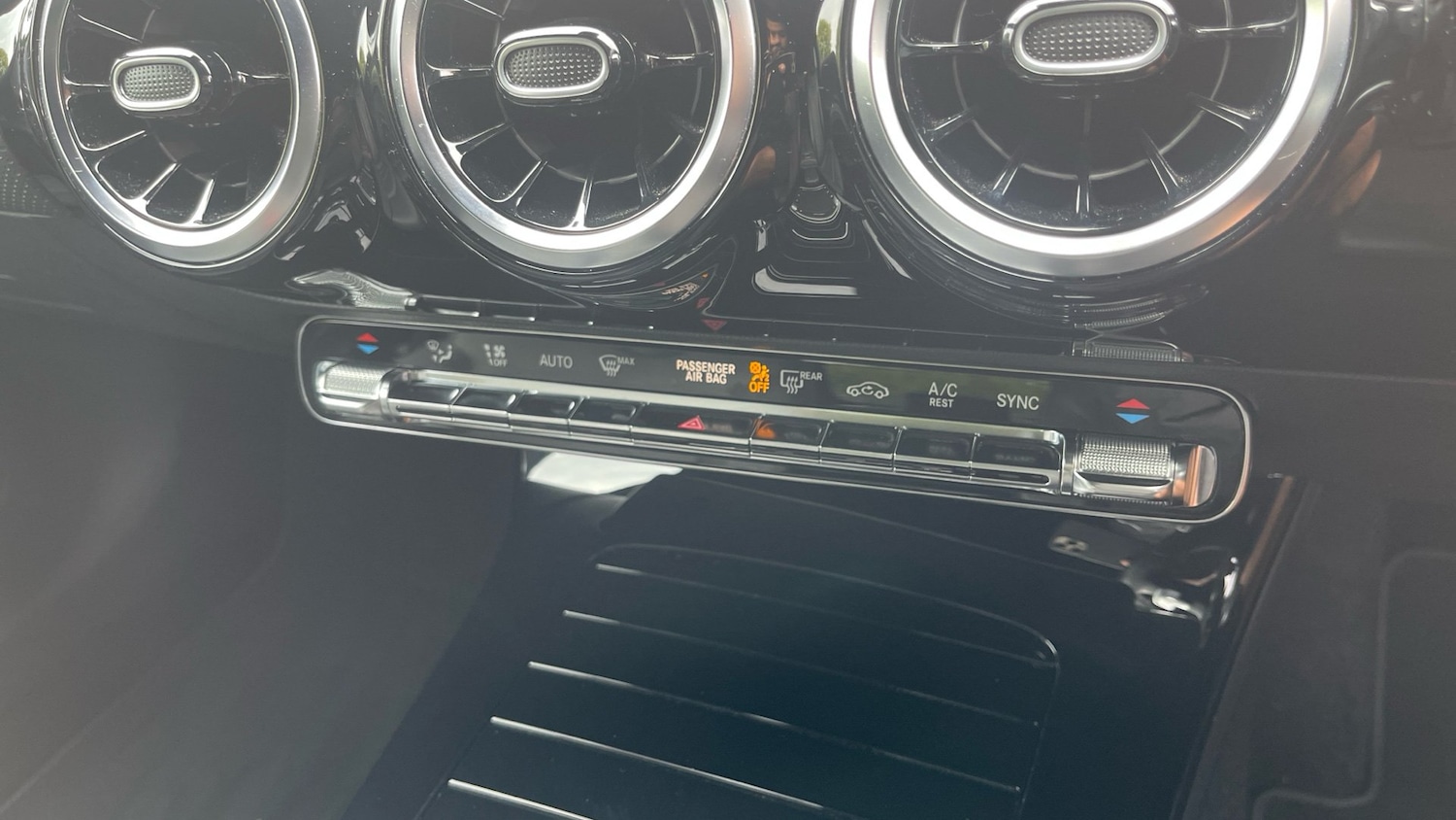 Used Mercedes-Benz CLA 2019 for sale - 76931110: Photo 39