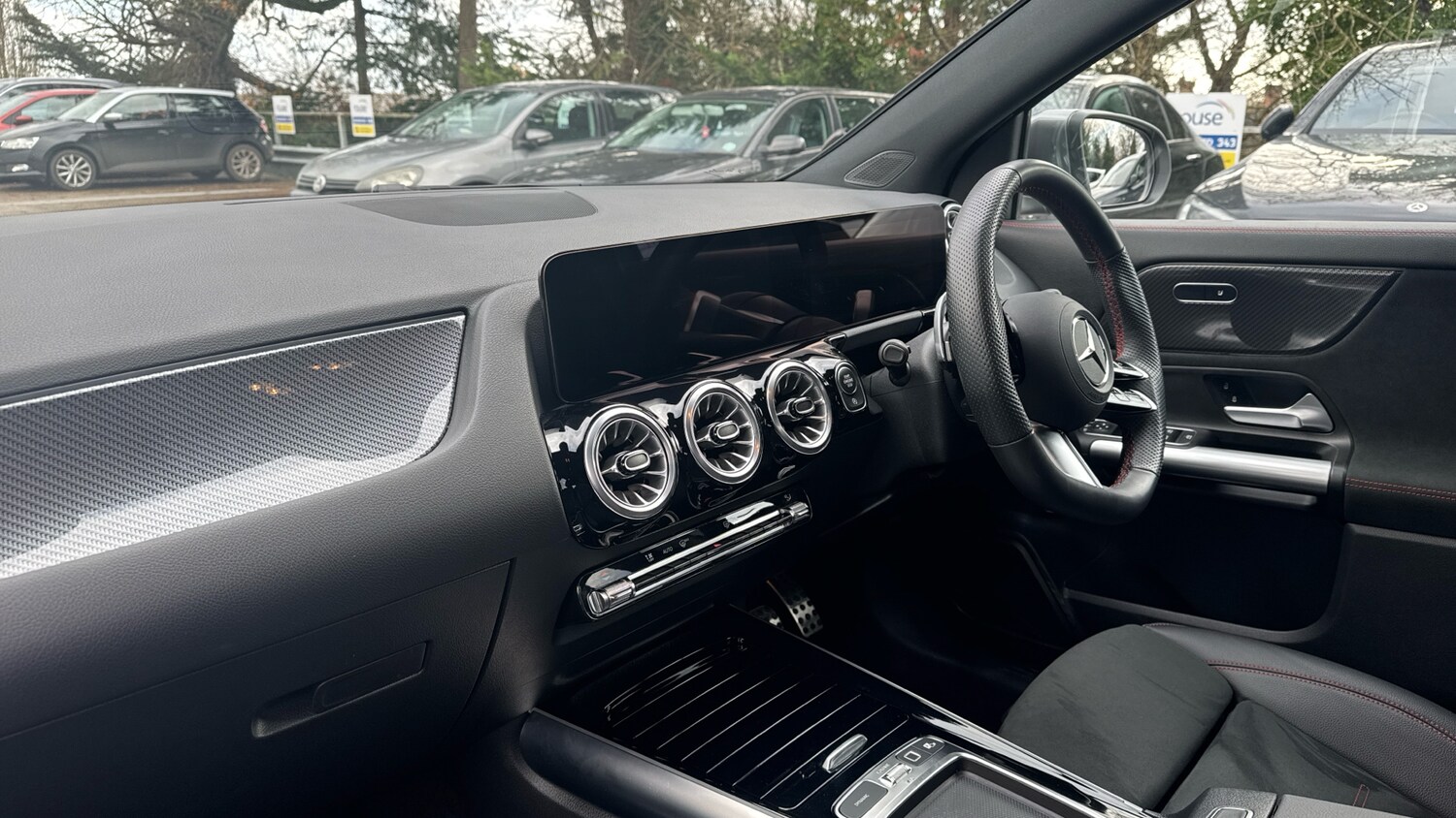 Used Mercedes-Benz GLA 2025 for sale - 77759122: Photo 9