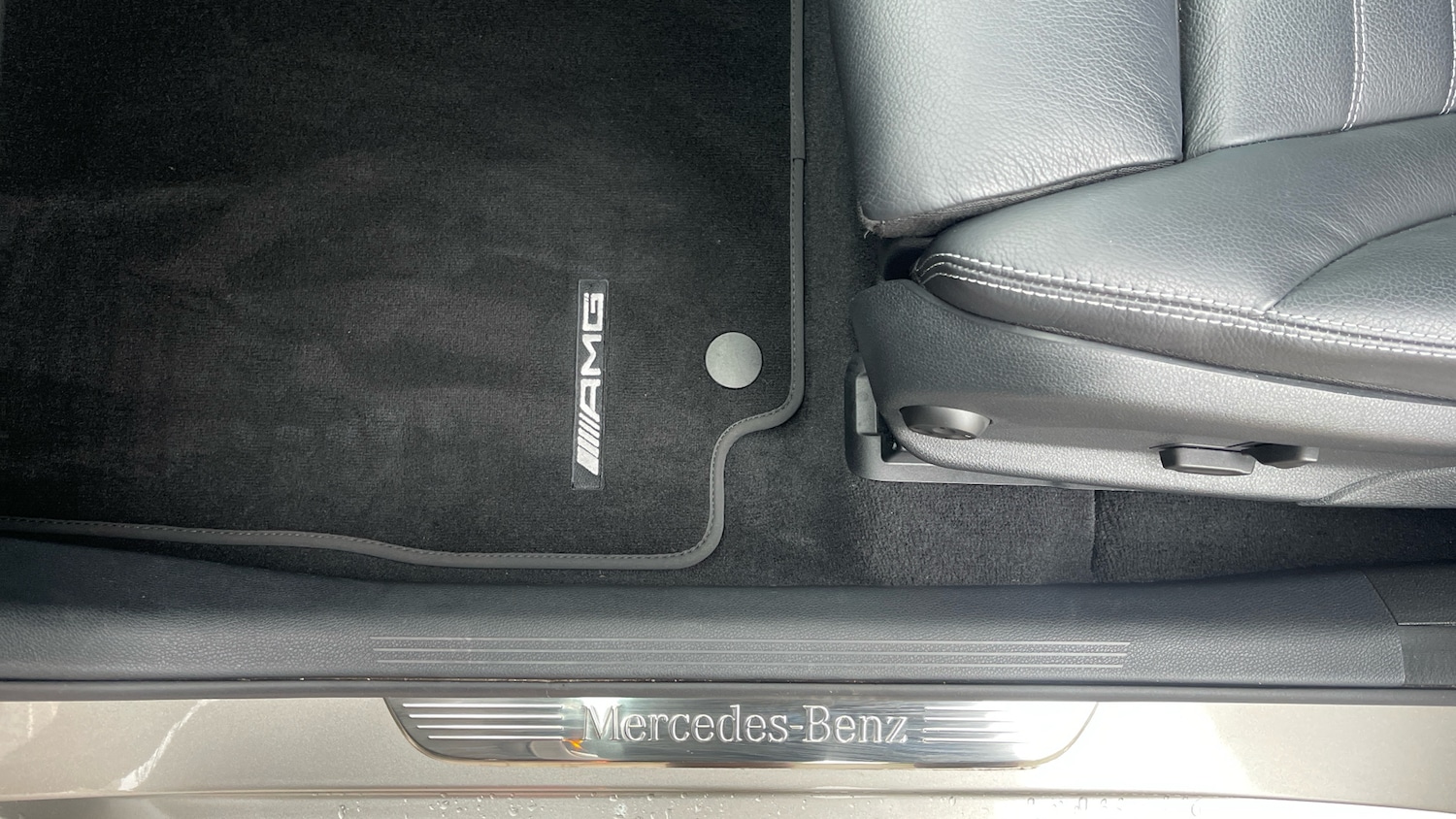 Used Mercedes-Benz GLC 2021 for sale - 77656077: Photo 33