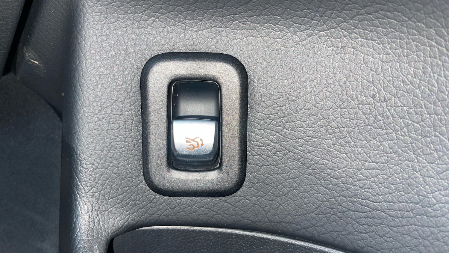 Used Mercedes-Benz GLC 2021 for sale - 77656077: Photo 37