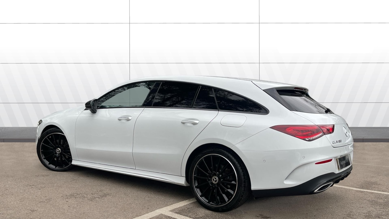 Used Mercedes-Benz CLA 2022 for sale - 77687873: Photo 2