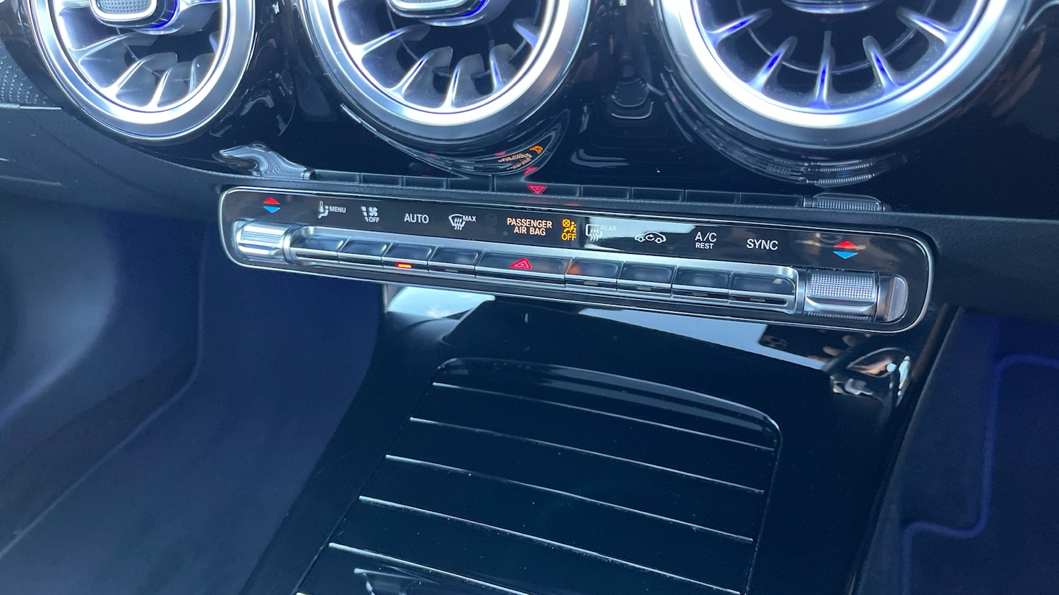 Used Mercedes-Benz CLA 2023 for sale - 77168473: Photo 39