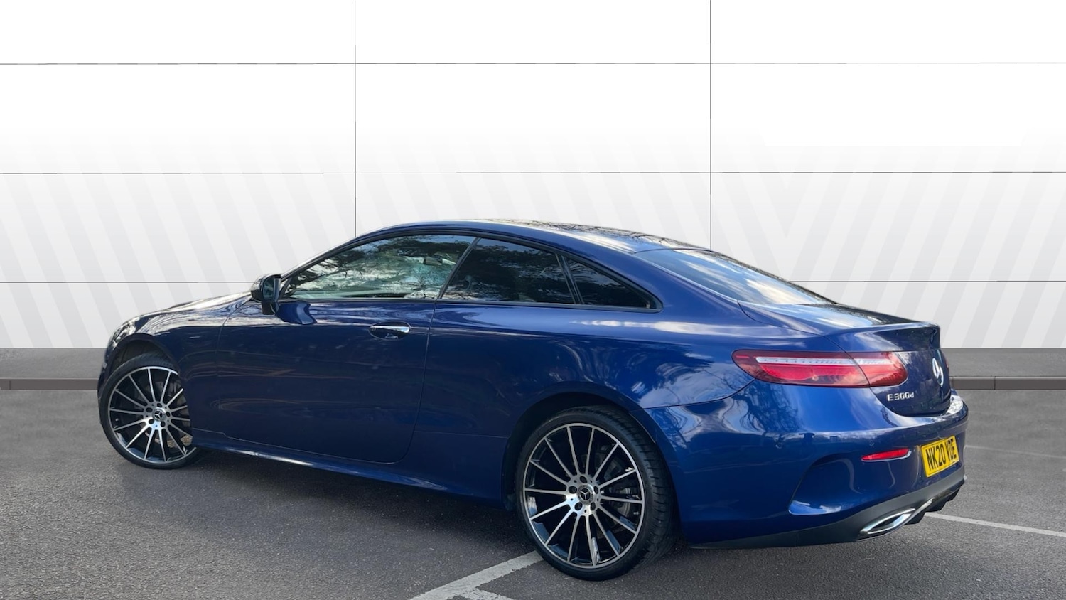 Used Mercedes-Benz E Class 2020 for sale - 77921185: Photo 2