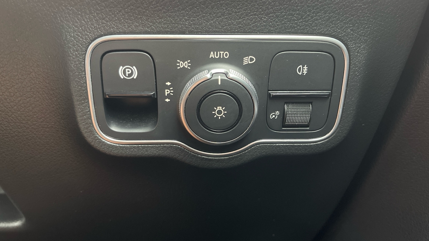 Used Mercedes-Benz GLA 2024 for sale - 77003255: Photo 37