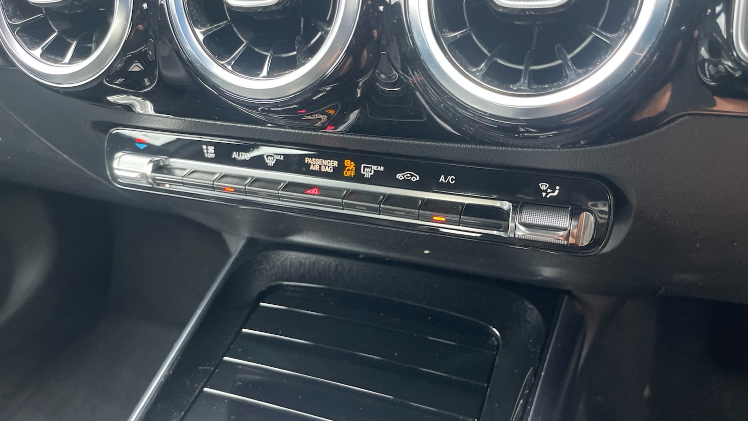 Used Mercedes-Benz GLA 2024 for sale - 77003255: Photo 39