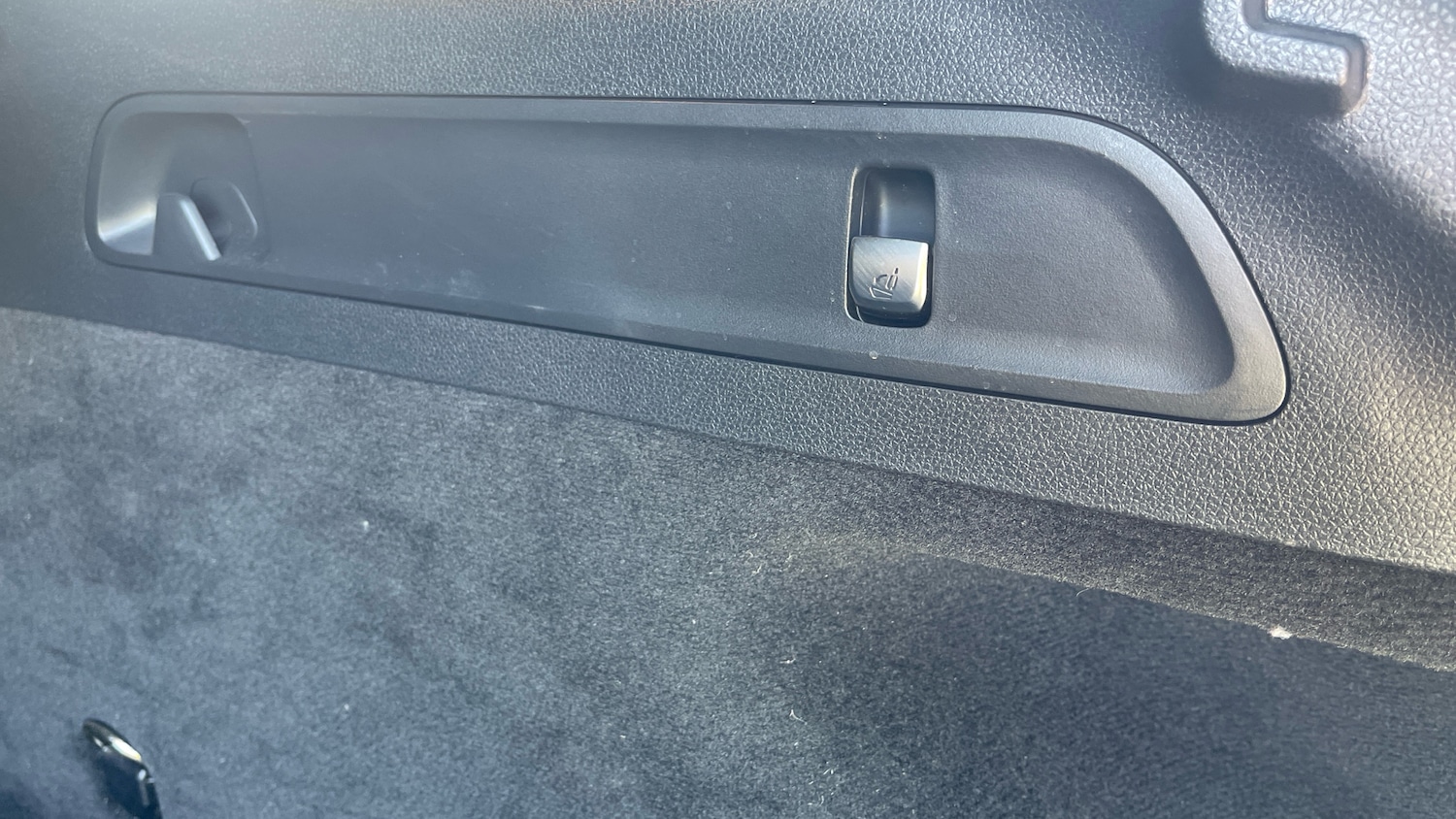 Used Mercedes-Benz EQC 2021 for sale - 78039181: Photo 28