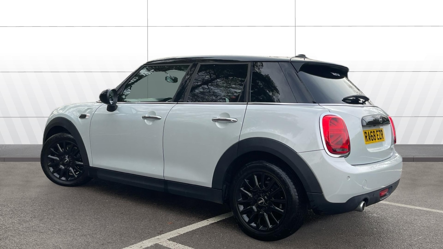 Used MINI Hatch 2019 for sale - 77072967: Photo 2