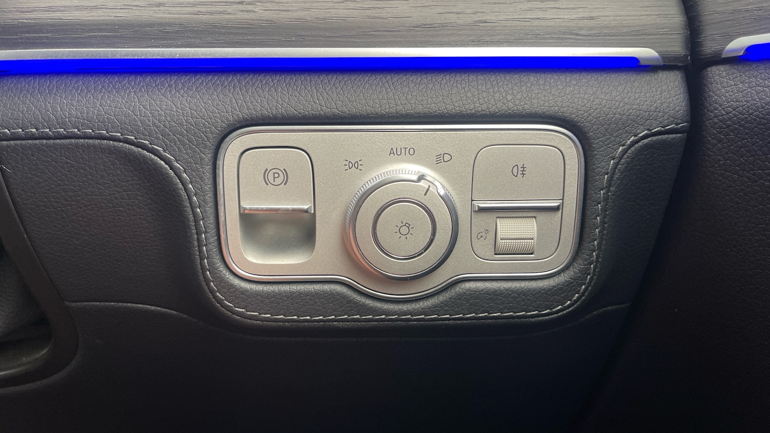 Used Mercedes-Benz GLE 2023 for sale - 77000943: Photo 38