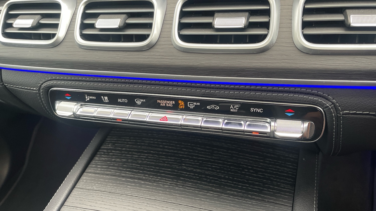 Used Mercedes-Benz GLE 2023 for sale - 77000943: Photo 40