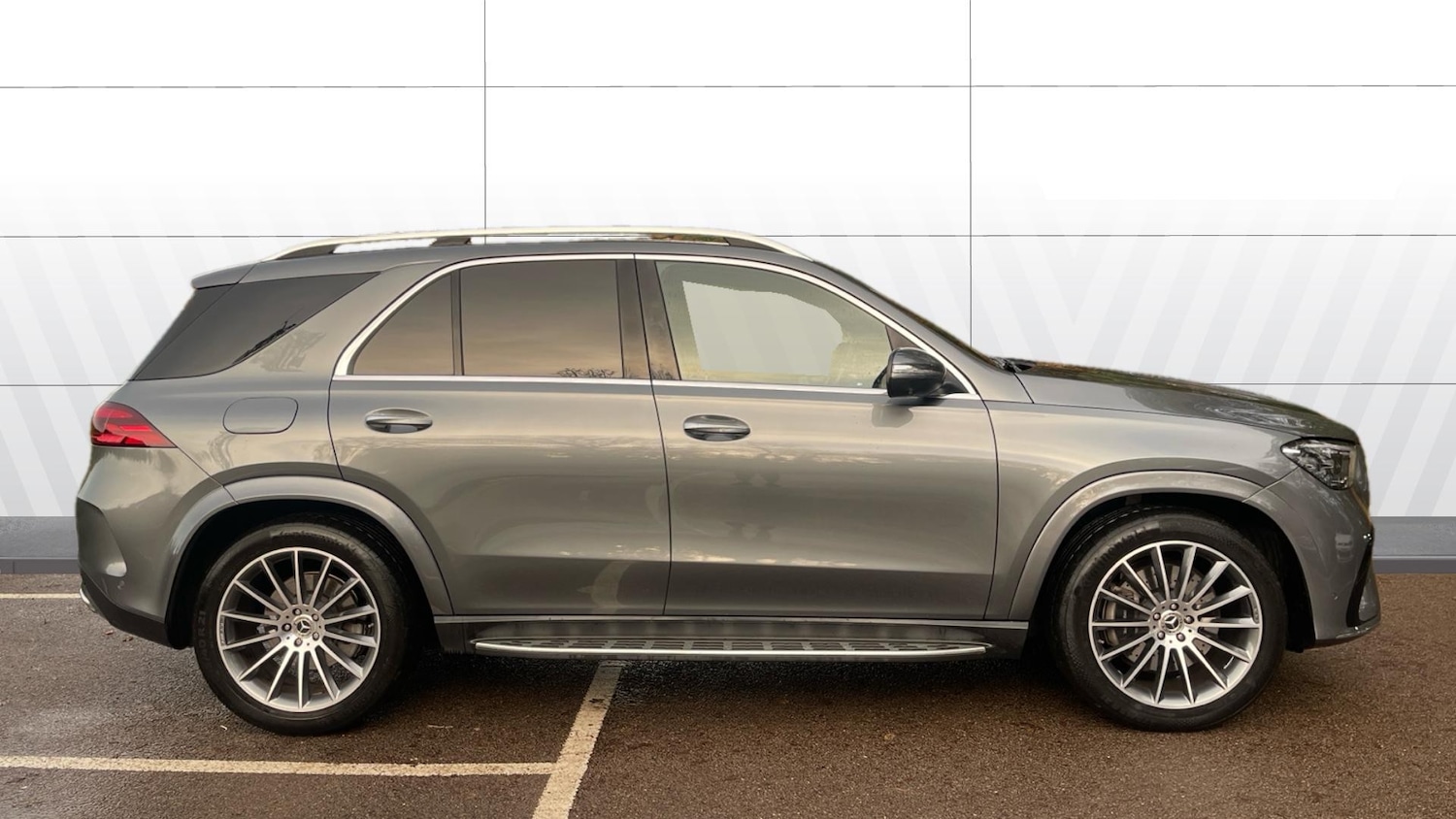 Used Mercedes-Benz GLE 2023 for sale - 77000943: Photo 5