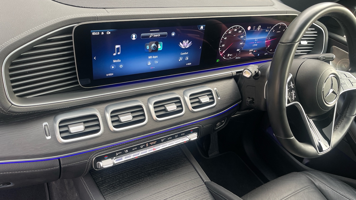 Used Mercedes-Benz GLE 2023 for sale - 77000943: Photo 9