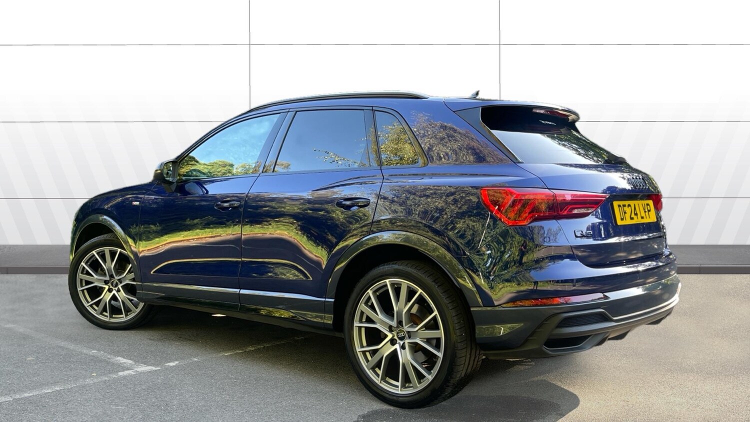 Used Audi Q3 2024 for sale - 76038100: Photo 2