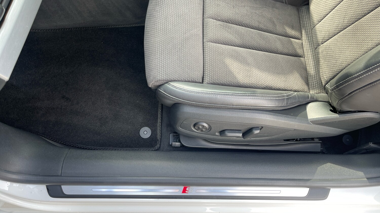 Used Audi A5 2019 for sale - 77836773: Photo 33