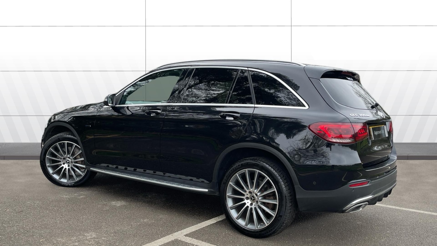 Used Mercedes-Benz GLC 2020 for sale - 77917082: Photo 2