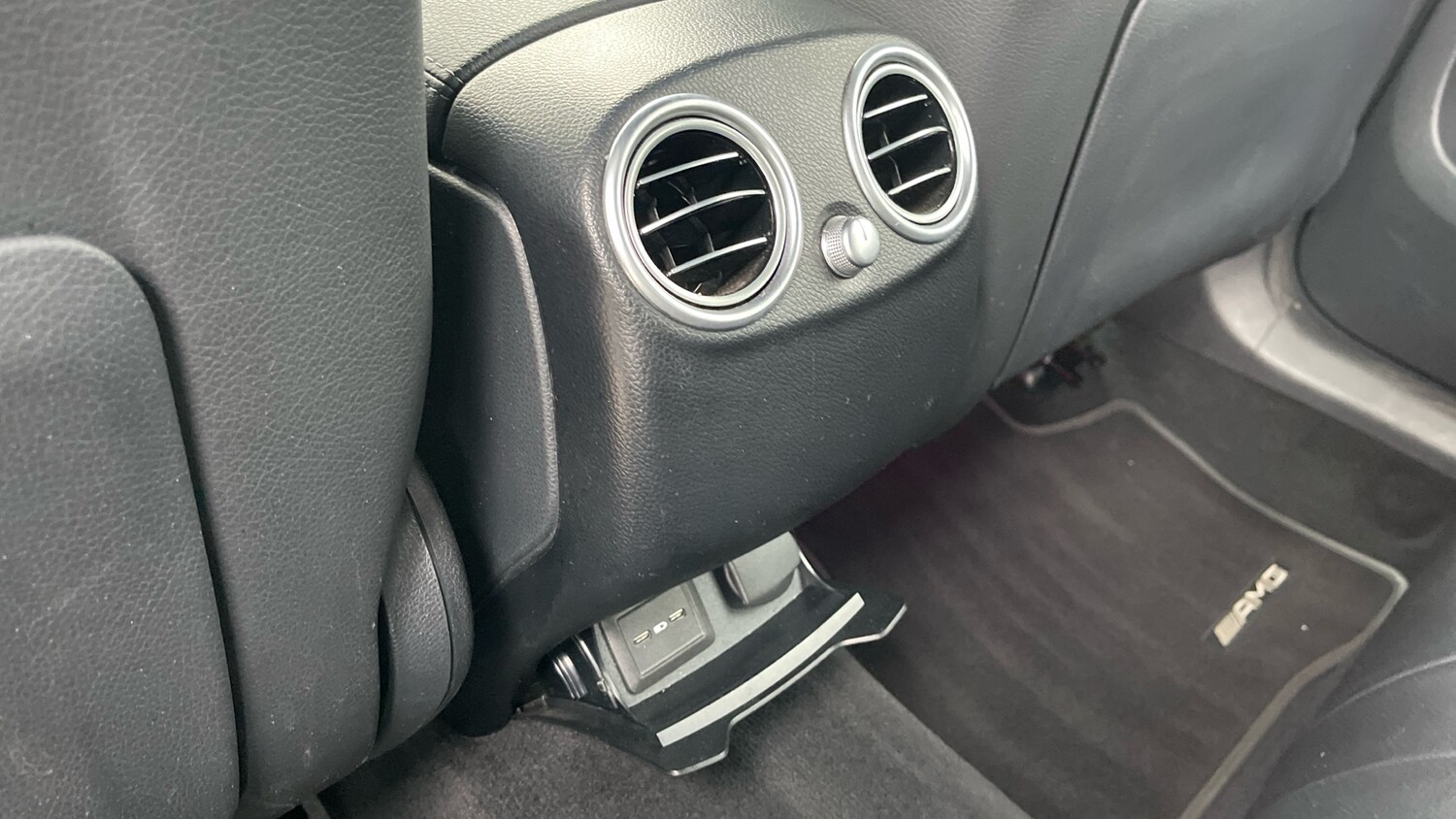 Used Mercedes-Benz GLC 2020 for sale - 77917082: Photo 30