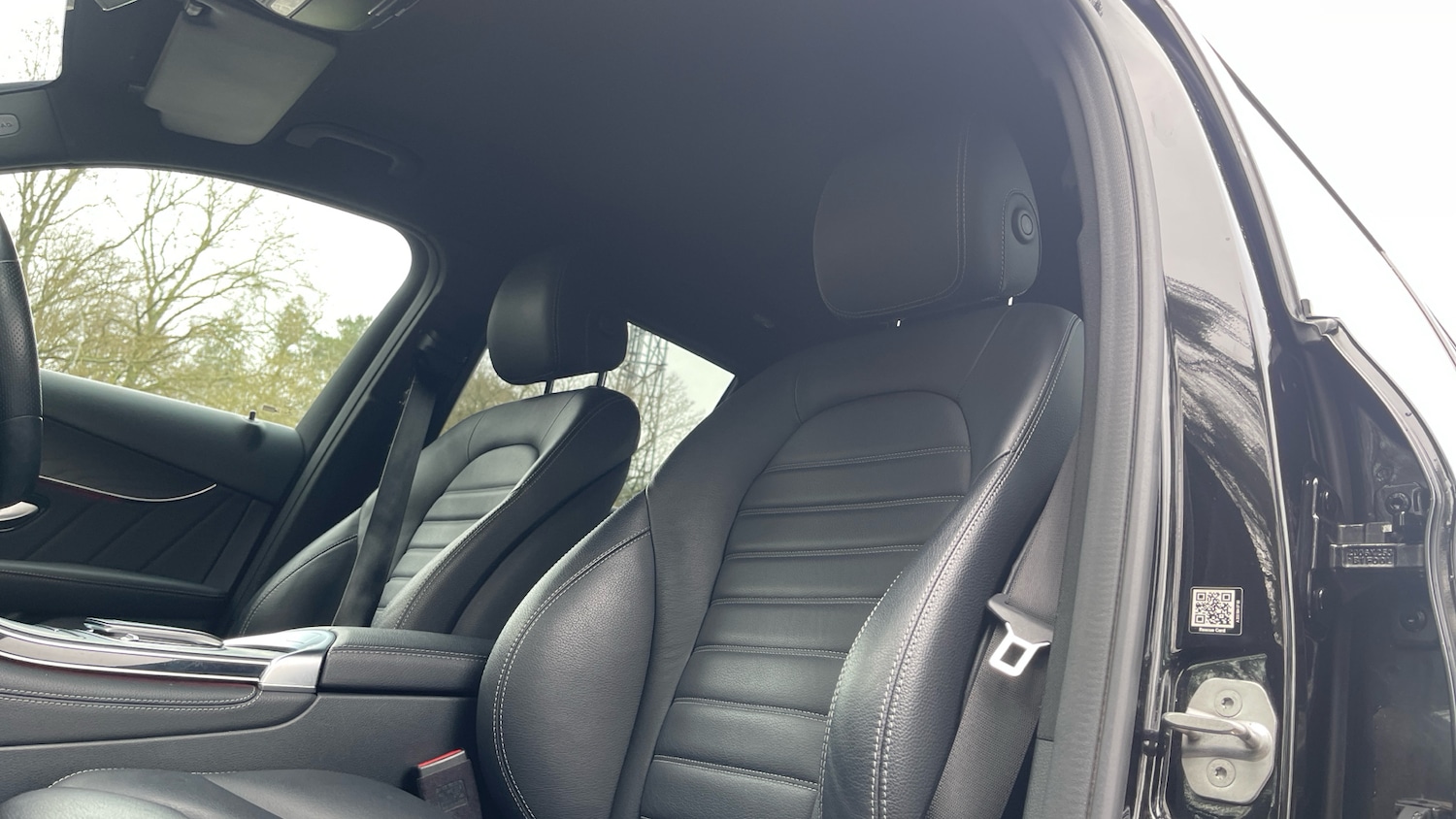 Used Mercedes-Benz GLC 2020 for sale - 77917082: Photo 32