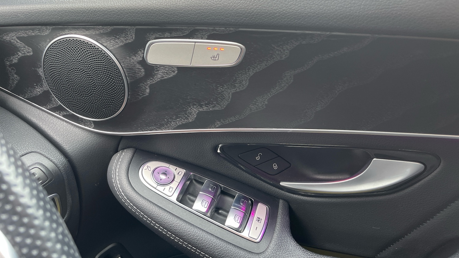 Used Mercedes-Benz GLC 2020 for sale - 77917082: Photo 35