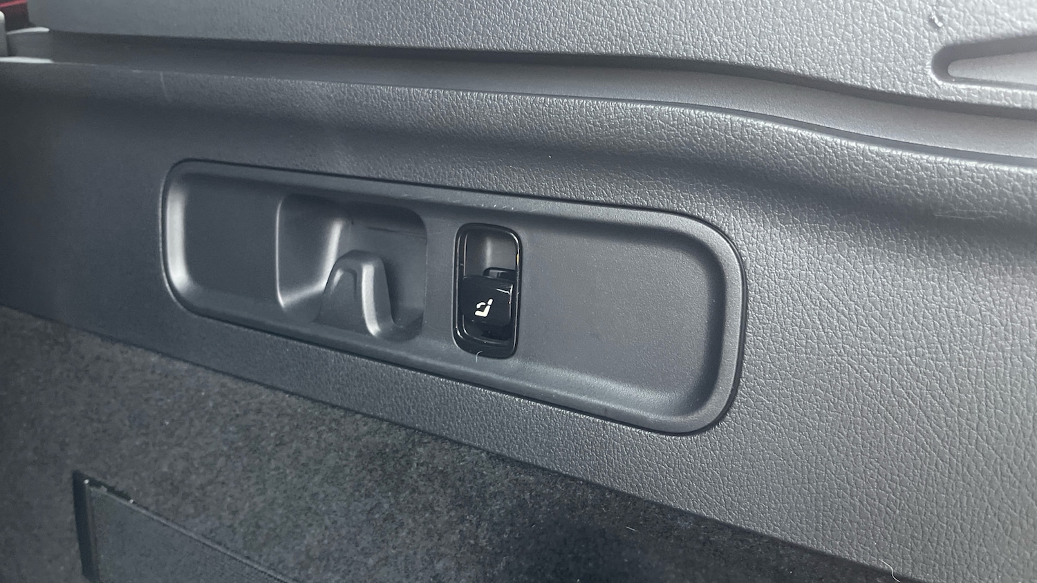 Used Mercedes-Benz GLC 2025 for sale - 76541310: Photo 29