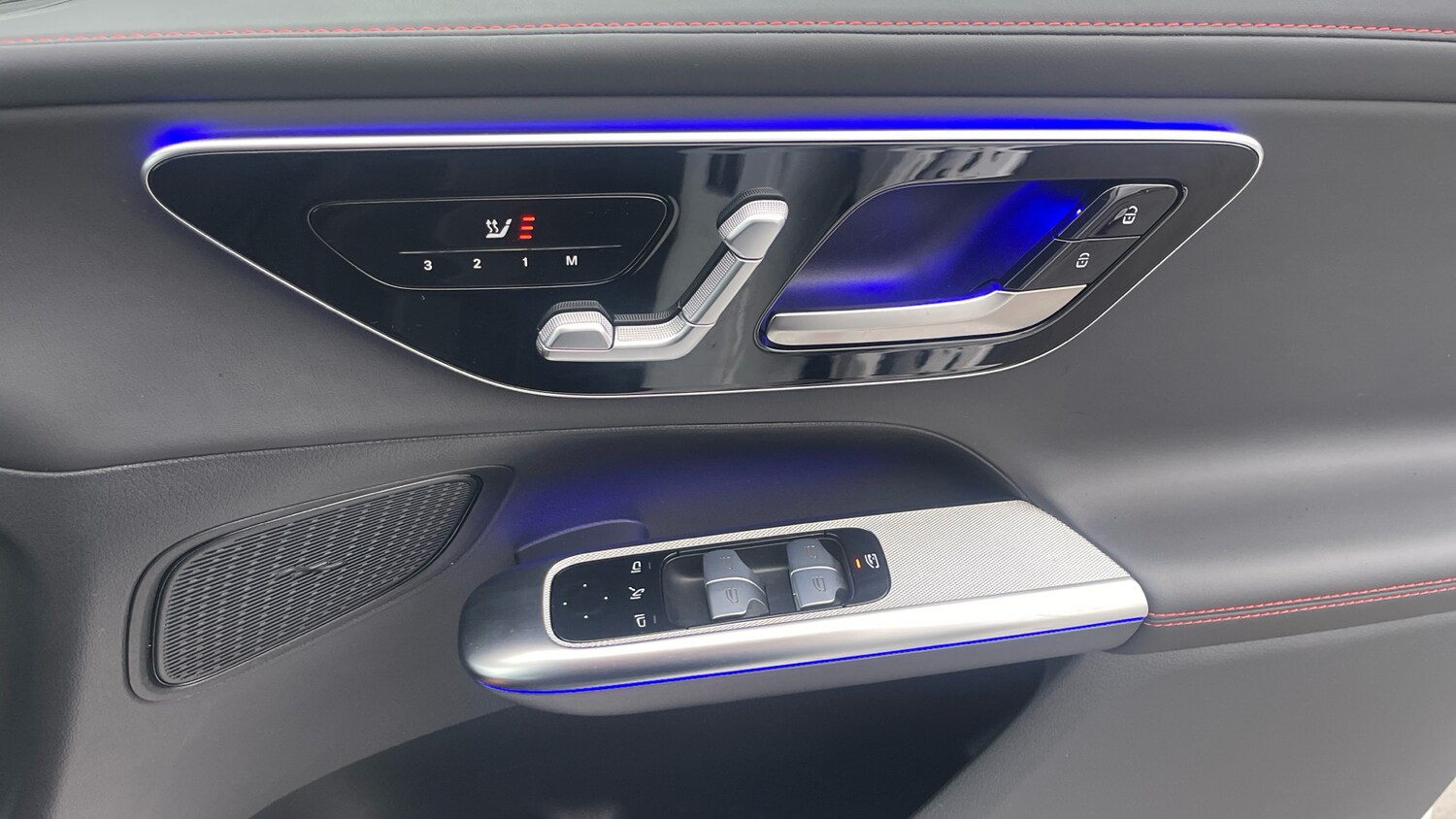 Used Mercedes-Benz GLC 2025 for sale - 76541310: Photo 37