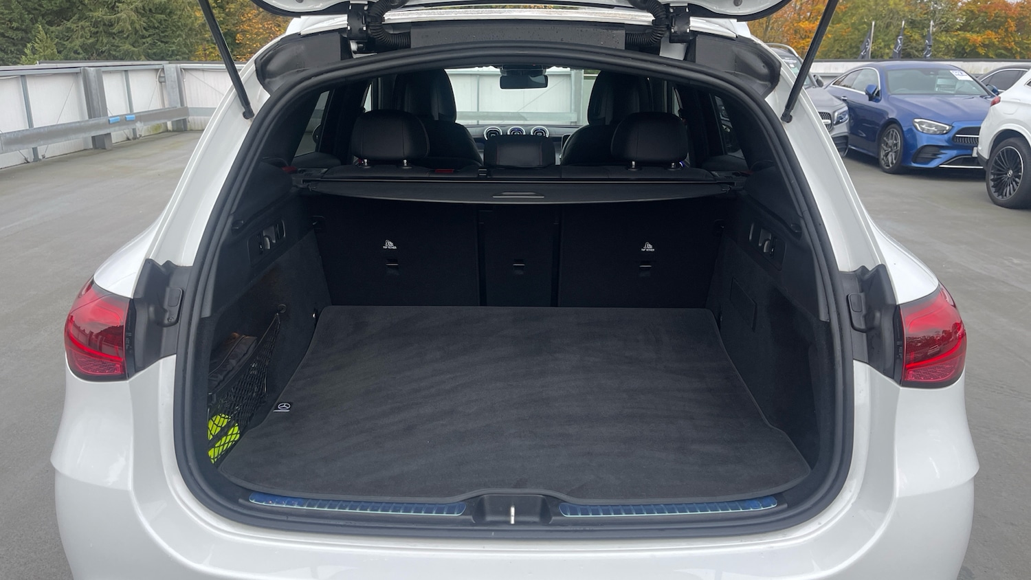 Used Mercedes-Benz GLC 2025 for sale - 76541310: Photo 4