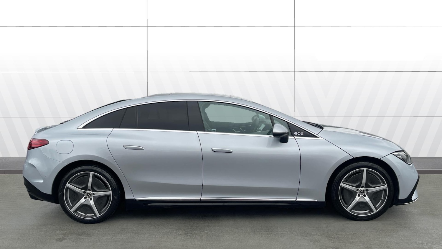 Used Mercedes-Benz EQA 2023 for sale - 76650918: Photo 5