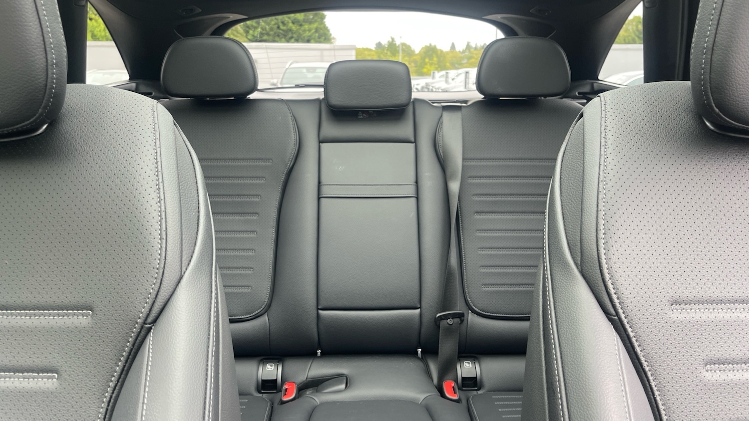 Used Mercedes-Benz GLC 2025 for sale - 76277101: Photo 15