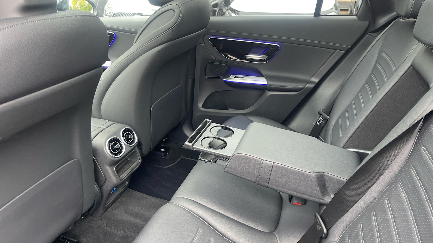Used Mercedes-Benz GLC 2025 for sale - 76277101: Photo 30