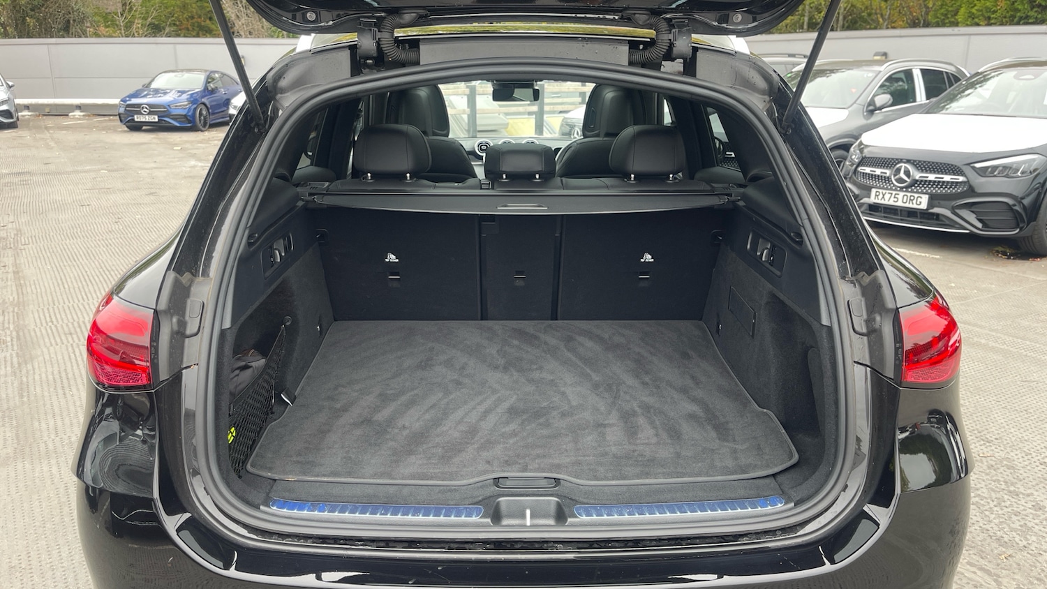 Used Mercedes-Benz GLC 2025 for sale - 76277101: Photo 4