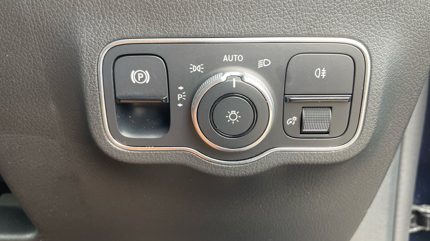 Used Mercedes-Benz GLA 2021 for sale - 77921190: Photo 37