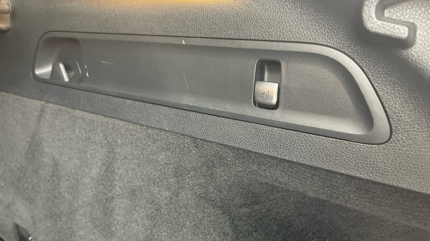 Used Mercedes-Benz EQC 2022 for sale - 76421755: Photo 29