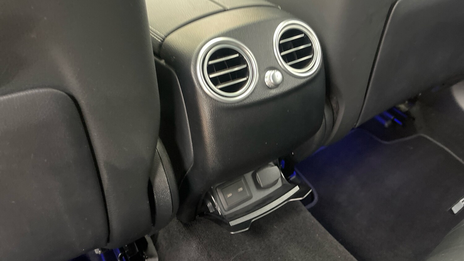 Used Mercedes-Benz EQC 2022 for sale - 76421755: Photo 31